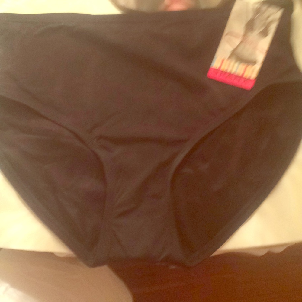 SPANX BNWT full coverage mid rise bikini bottom